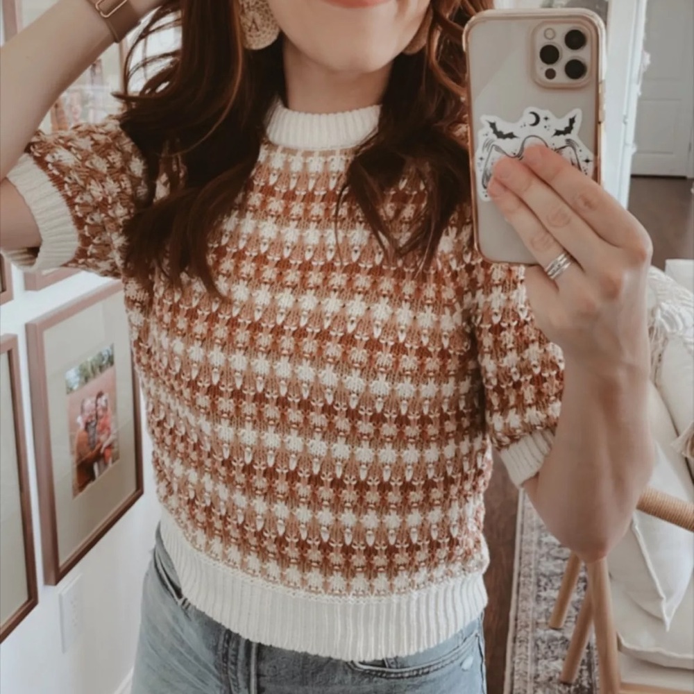 Universal Thread Brown and Cream Patterned Sweater